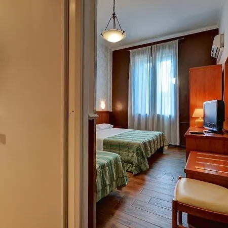 Universo Hotel Turín