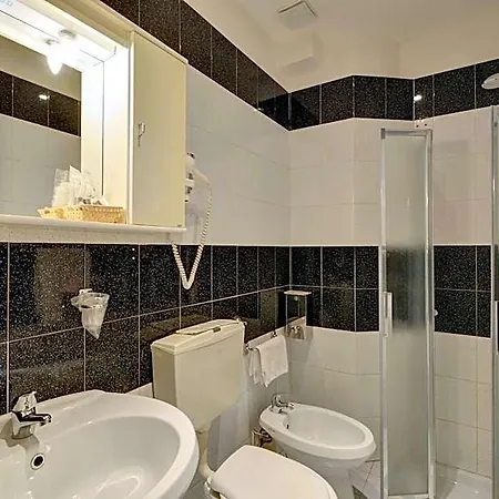 Hotel Universo 3*