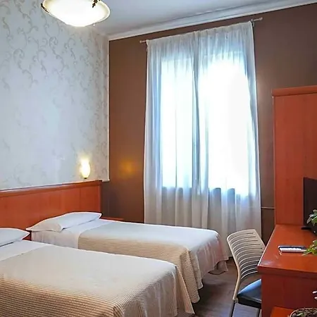 Hotel Universo