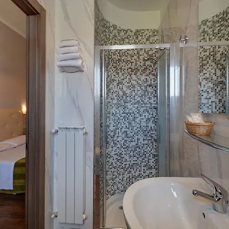 Hotel Universo 3*
