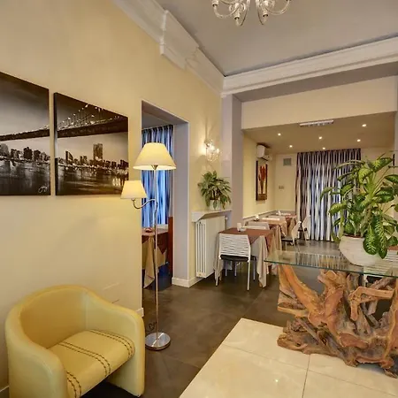 Hotel Universo